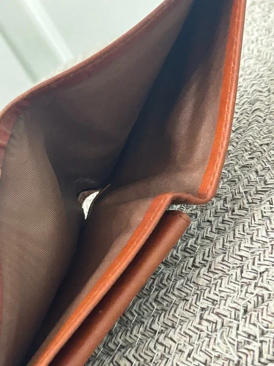 Dooney & Bourke Men’s Brown Leather Bifold Wallet ID Window Card Slots - Picture 5 of 7